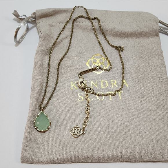 Kendra Scott "Signature" Kiri Gold plated Chalcedony Glass Pendant Necklace - Picture 3 of 6